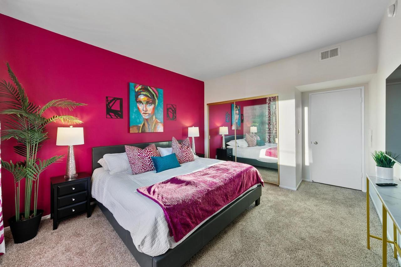 Beverly Hills Chic 2 Bed 2Bath With Patio And Parking 309 Los Angeles Bagian luar foto
